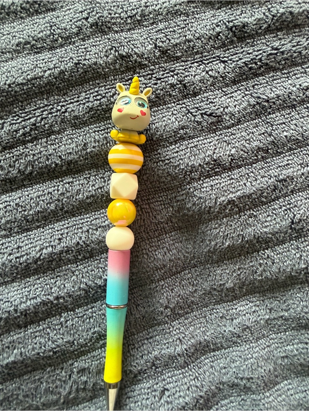 ๐ Buttercup Beaded Pen ๐ฆ | Handmade | Cute Collectible